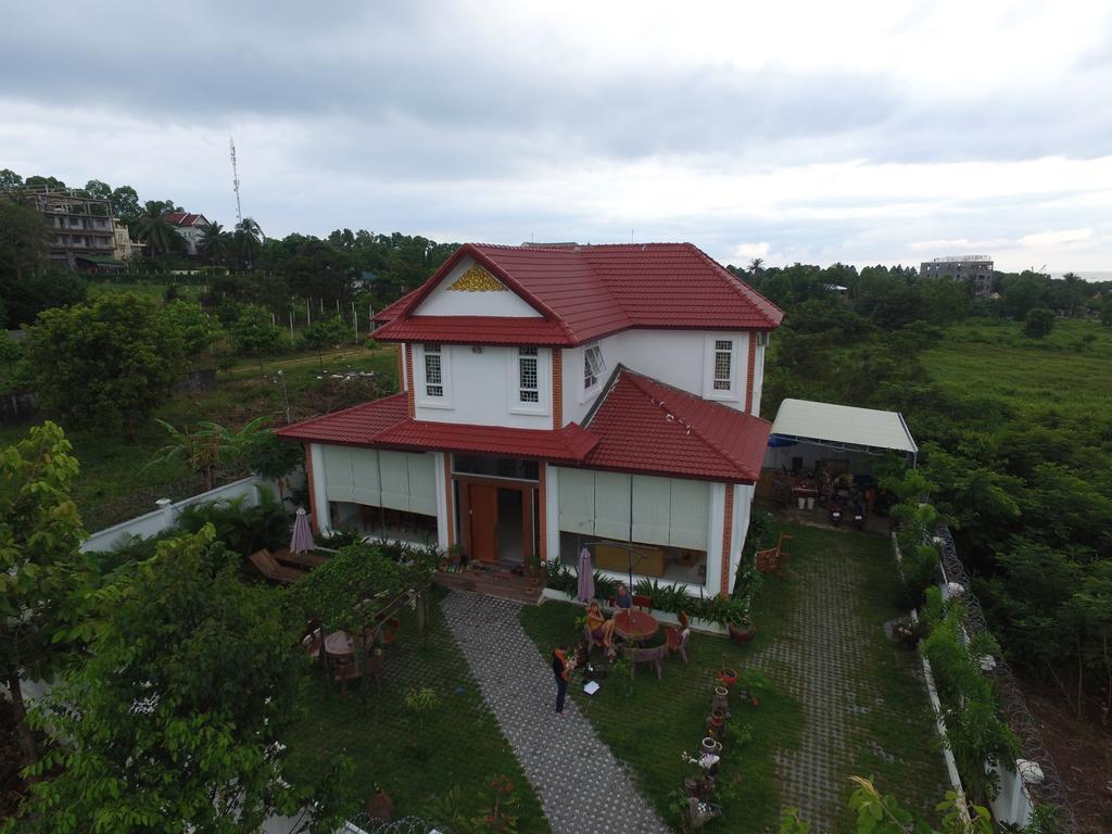Swiss Villa Sihanoukville Zimmer foto
