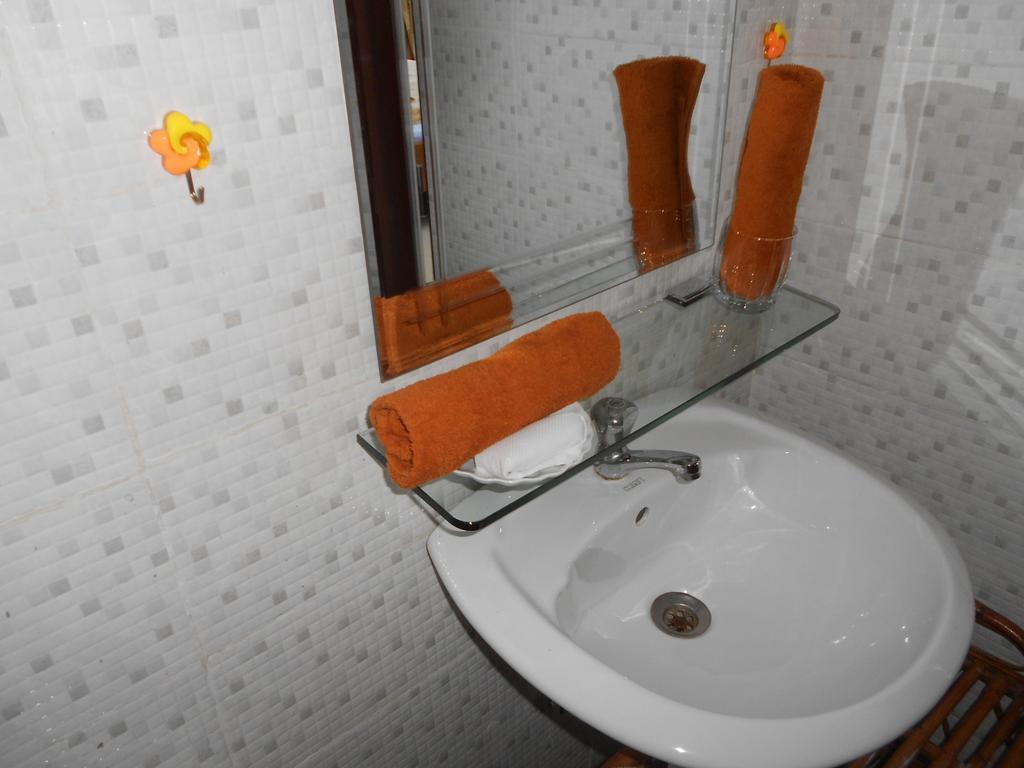 Swiss Villa Sihanoukville Zimmer foto